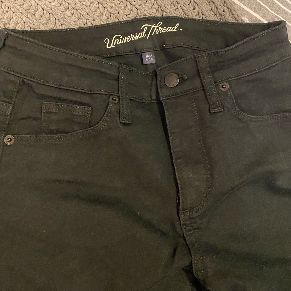 Universal Thread highest rise skinny 2/26R